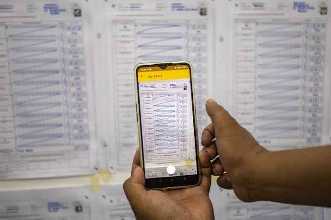 Bawaslu Usul Sirekap Dihentikan, DPR: Hitung Manual Harus Tetap Berjalan