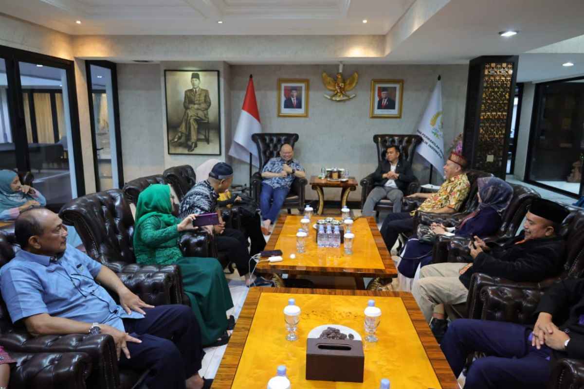 Buka Dengan APTSI, Ketua DPD RI Istiqomah Perjuangkan UUD 45 Naskah Asli