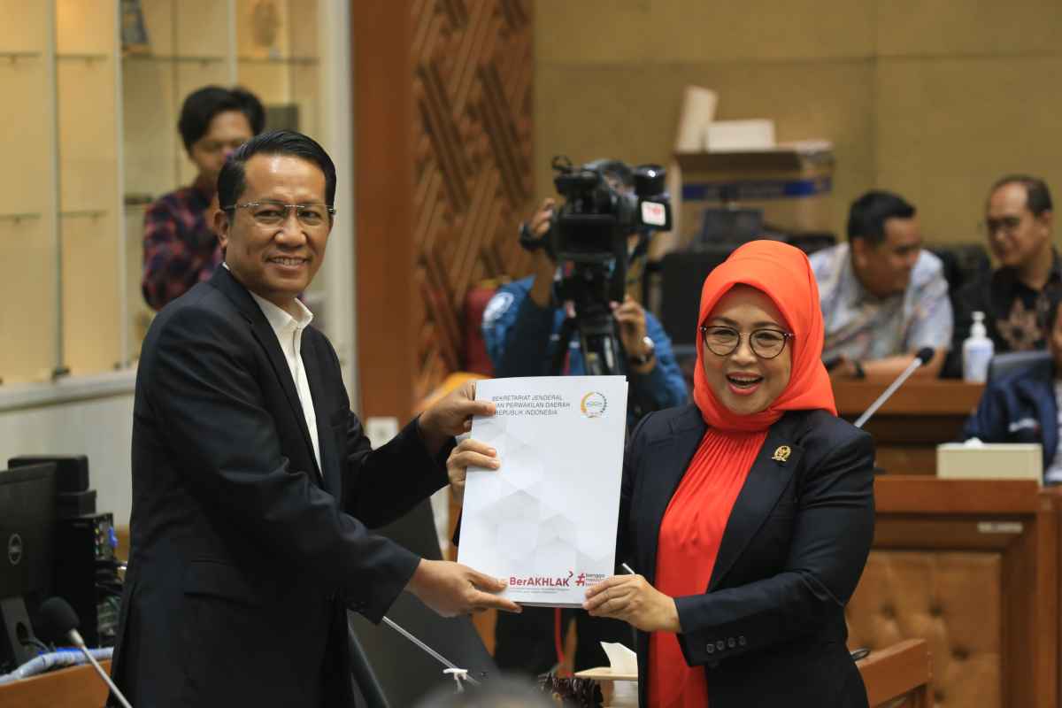 DPD RI Minta Gubernur Jakarta Tetap Dipilih Langsung Oleh Rakyat DPD RI Minta Gubernur Jakarta Tetap Dipilih Langsung Oleh Rakyat