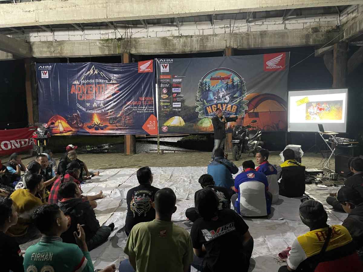 Puluhan Anggota Komunitas Motor Honda ‘Ngayab’ Puluhan Anggota Komunitas Motor Honda ‘Ngayab’