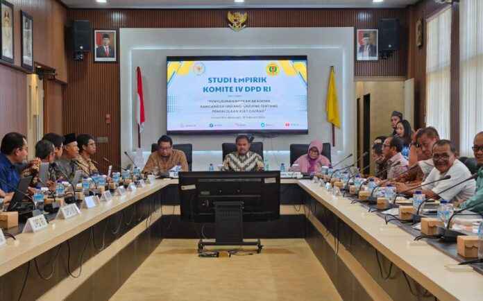Komite IV DPD RI Terima Masukan Dosen Unram Terkait RUU Pengelolaan Aset Daerah