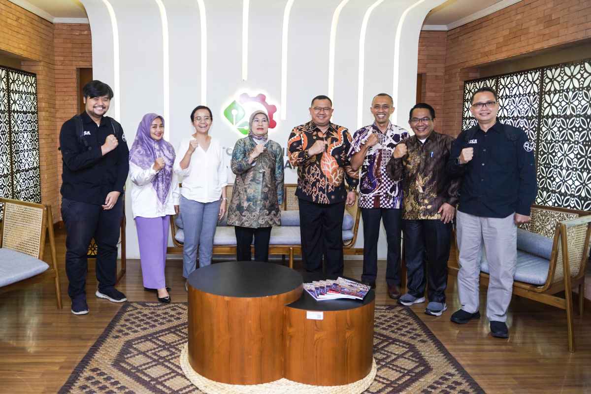IKM Batik Didorong Kuasai Pasar Timur Tengah IKM Batik Didorong Kuasai Pasar Timur Tengah