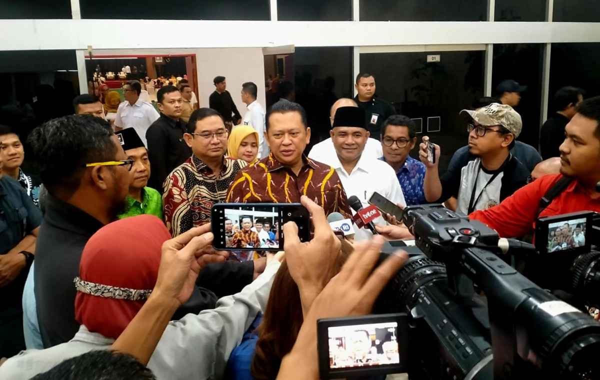 Pengangguran Tinggi, Gen Z Jangan Lagi Terobsesi ke Dunia Politik Pengangguran Tinggi, Gen Z Jangan Lagi Terobsesi ke Dunia Politik