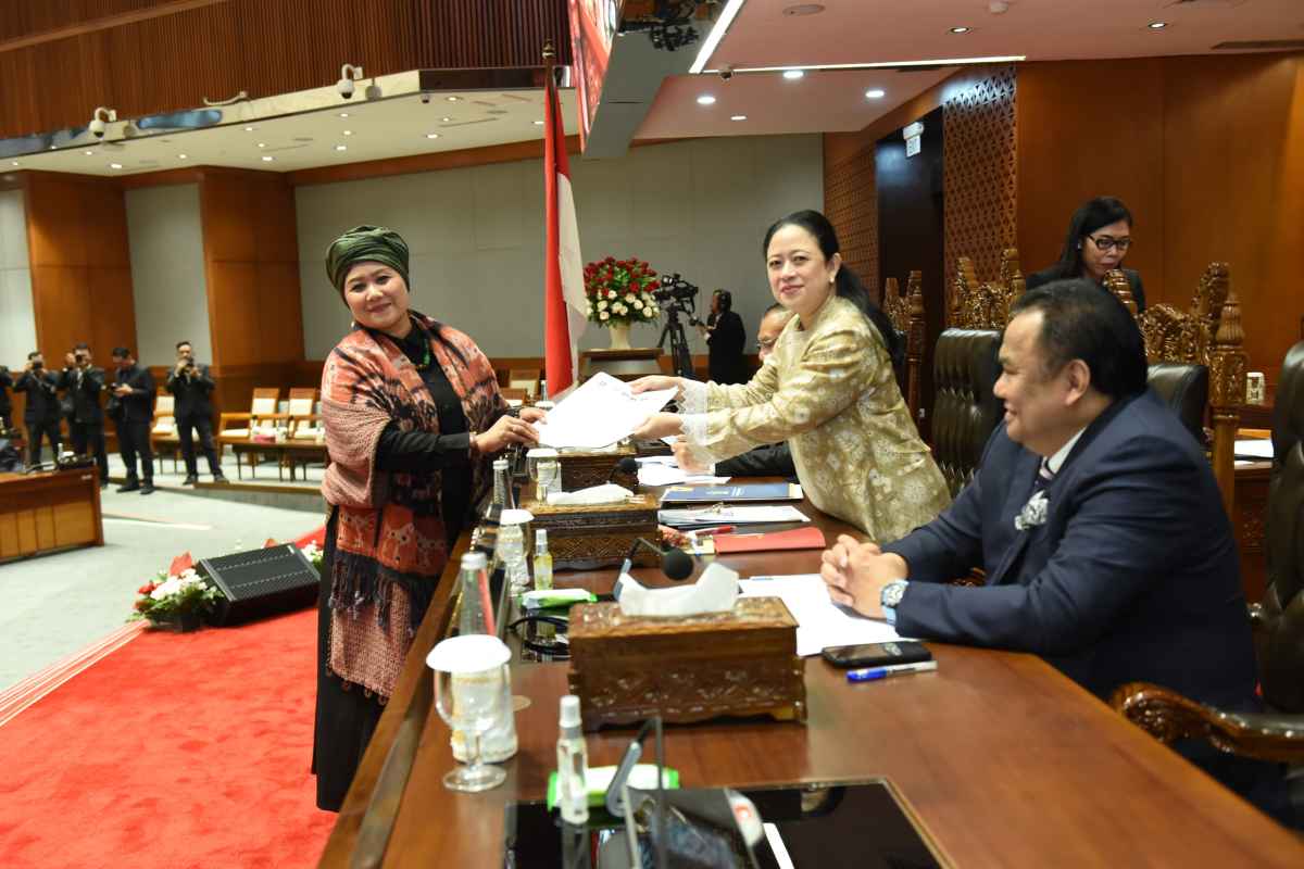 Tutup Masa Sidang, Ketua DPR Sayangkan Keadilan Hukum Tak Ditegakkan Kalau Tidak Viral Terlebih Dahulu Tutup Masa Sidang, Ketua DPR Sayangkan Keadilan Hukum Tak Ditegakkan Kalau Tidak Viral Terlebih Dahulu