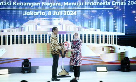 Bey Machmudin Saksikan Penyampaian LHP LKPP 2023 dari BPK ke Presiden RI