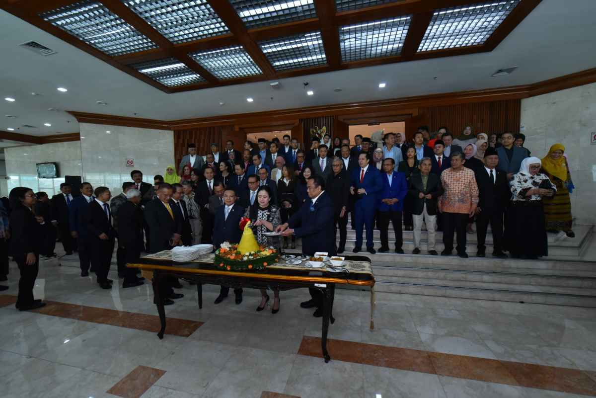 HUT ke-79 DPR, Puan Bicara Soal Demokrasi Berkeadaban yang Berkedaulatan Rakyat HUT ke-79 DPR, Puan Bicara Soal Demokrasi Berkeadaban yang Berkedaulatan Rakyat