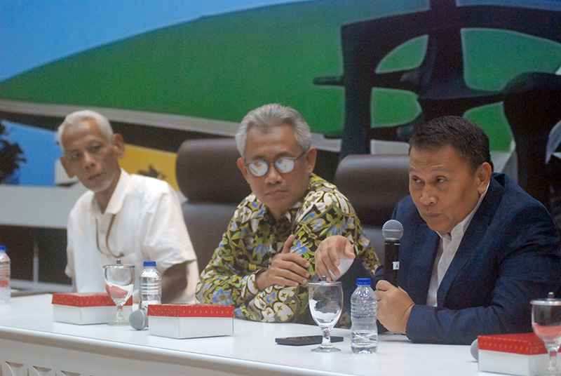 Dialektika Demokrasi Bertajuk "HUT DPR RI ke-79: Legacy dan Harapan Wakil Rakyat" Dialektika Demokrasi Bertajuk "HUT DPR RI ke-79: Legacy dan Harapan Wakil Rakyat"
