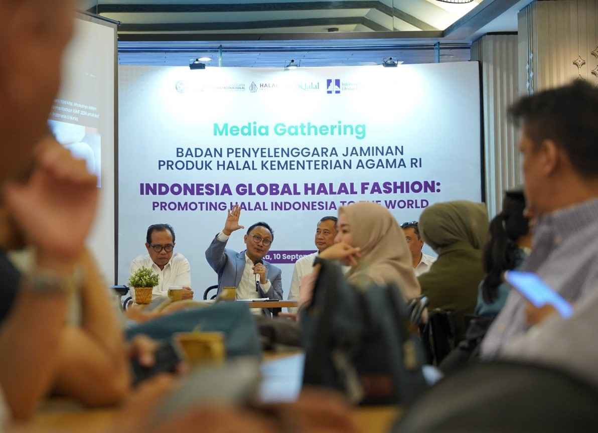 BPJPH: IGHF Dorong Produk Fashion Halal Indonesia Lebih Kompetitif di Pasar Internasional BPJPH: IGHF Dorong Produk Fashion Halal Indonesia Lebih Kompetitif di Pasar Internasional