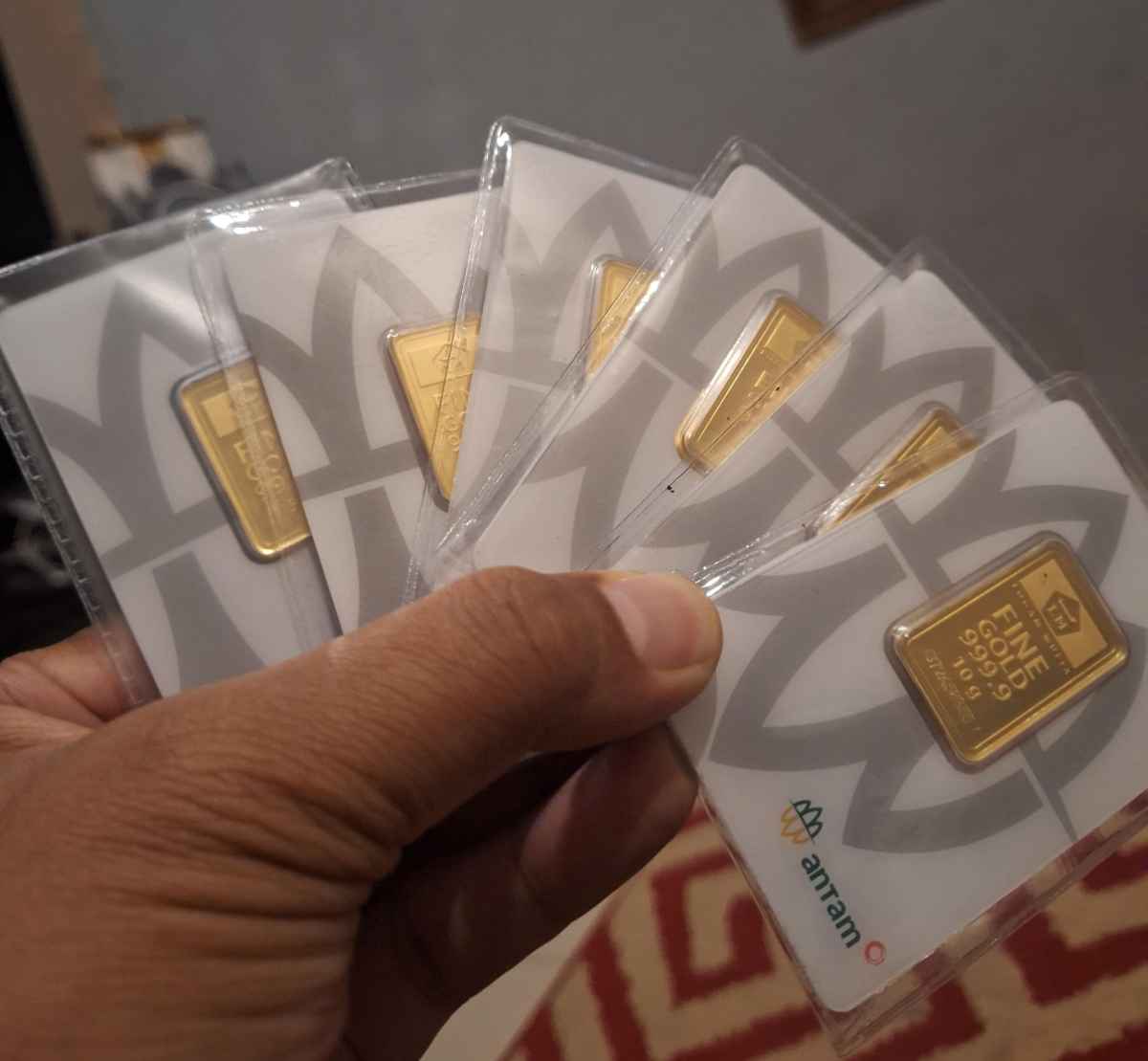 Posisi Harga Emas Antam Hari Ini Rp1,443 Juta/Gram