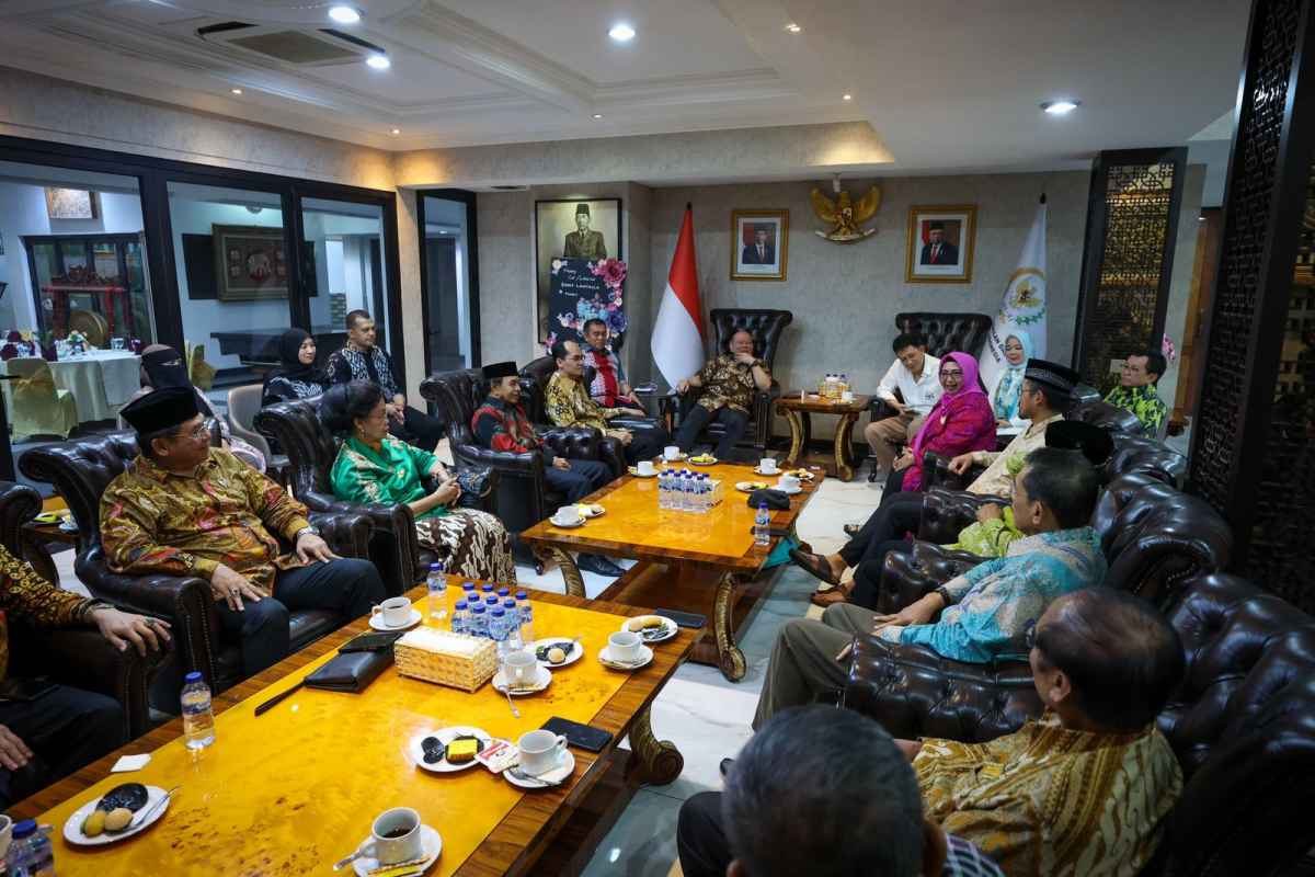 Ketua DPD RI Komit Perjuangkan Eksistensi Kerajaan dan Kesultanan Nusantara Ketua DPD RI Komit Perjuangkan Eksistensi Kerajaan dan Kesultanan Nusantara