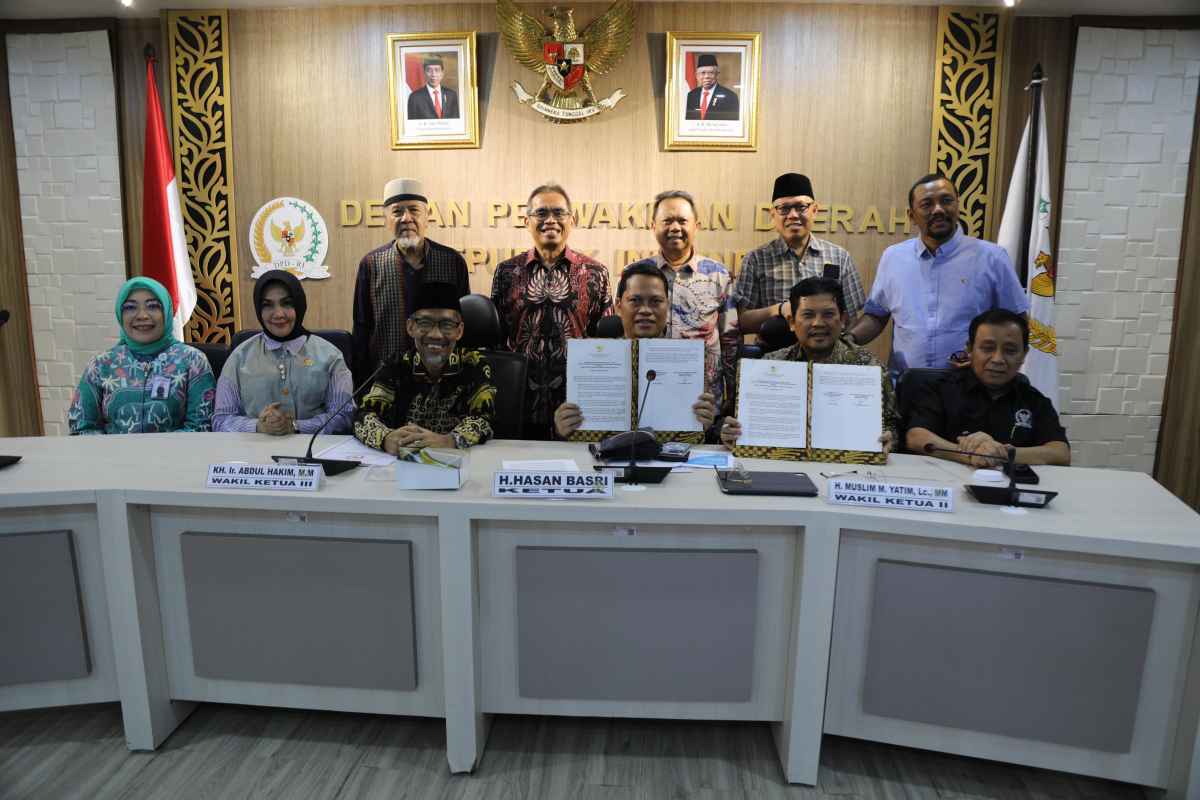 Komite III DPD RI Tekankan Penyediaan Layanan BPJS Kesehatan Bagi Seluruh Masyarakat Komite III DPD RI Tekankan Penyediaan Layanan BPJS Kesehatan Bagi Seluruh Masyarakat
