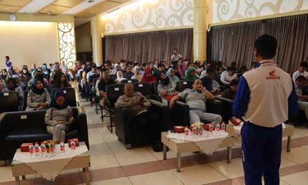 AHM-WMS Edukasi Mahasiswa Soal Keselamatan Berkendara