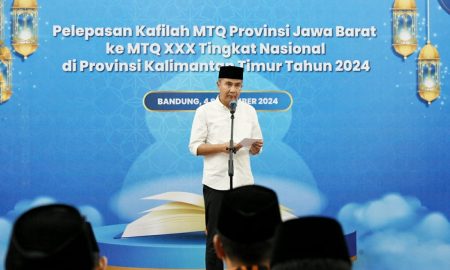 Lepas 160 Kafilah Jabar, Pesan Bey Machmudin: Momentum Perjuangkan Nilai Luhur Al-Qur'an di Pentas Nasional
