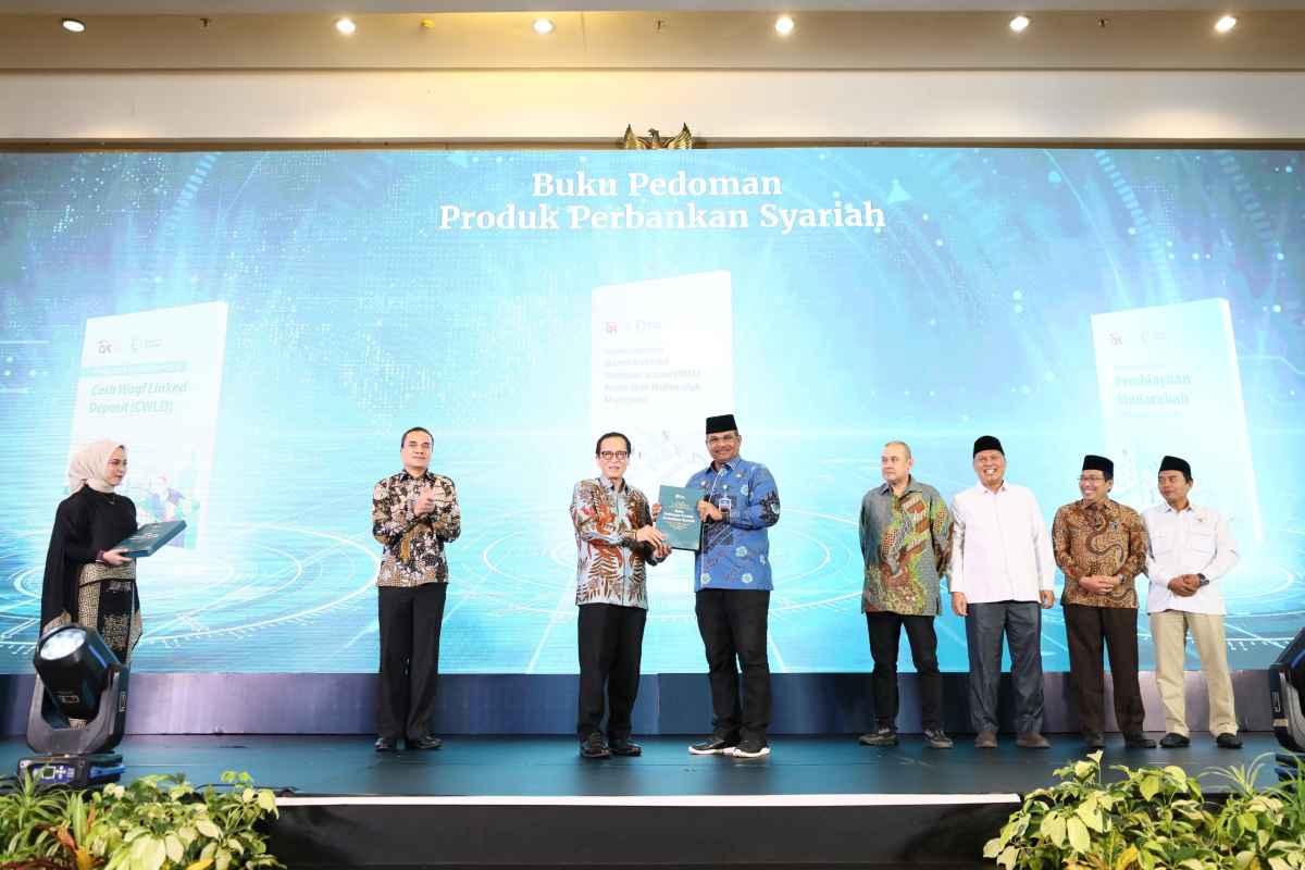 OJK Luncurkan Tiga Pedoman Produk Guna Pacu Industri Perbankan Syariah OJK Luncurkan Tiga Pedoman Produk Guna Pacu Industri Perbankan Syariah