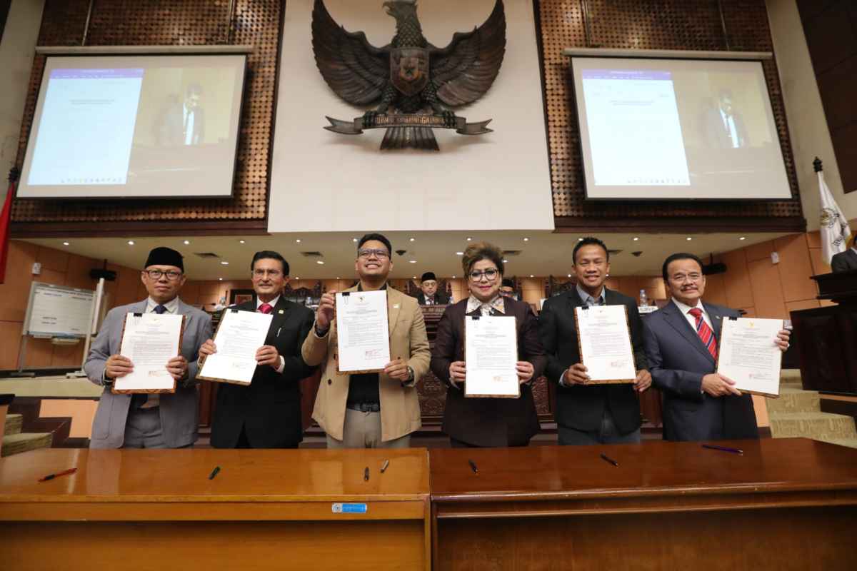 Gelar Sidang Paripurna, DPD RI Tetapkan Pimpinan MPR RI dari Unsur DPD RI