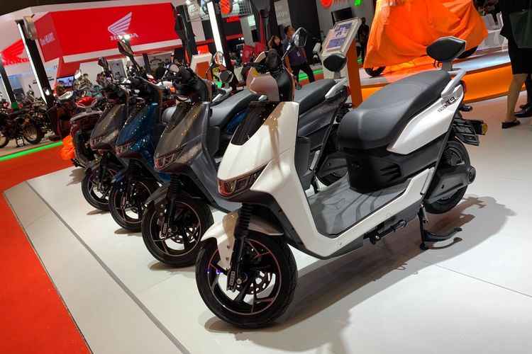Agustus 2024, OJK: Kucuran Kredit Kendaraan Listrik Tembus Rp29,07 Triliun
