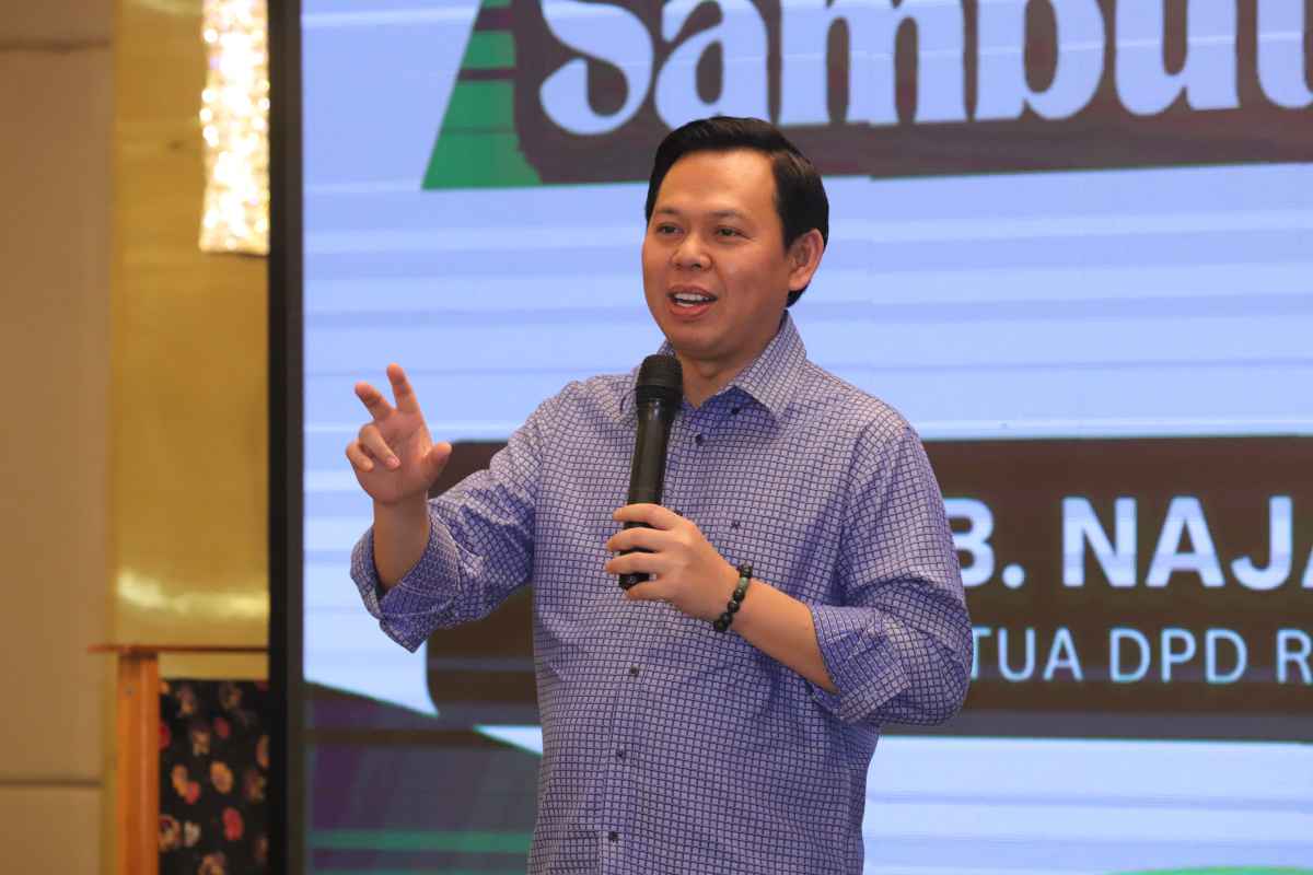 Sultan Najamudin Ajak Mahasiswa Universitas Bengkulu Dorong Demokrasi Hijau untuk Lingkungan Berkelanjutan Sultan Najamudin Ajak Mahasiswa Universitas Bengkulu Dorong Demokrasi Hijau untuk Lingkungan Berkelanjutan