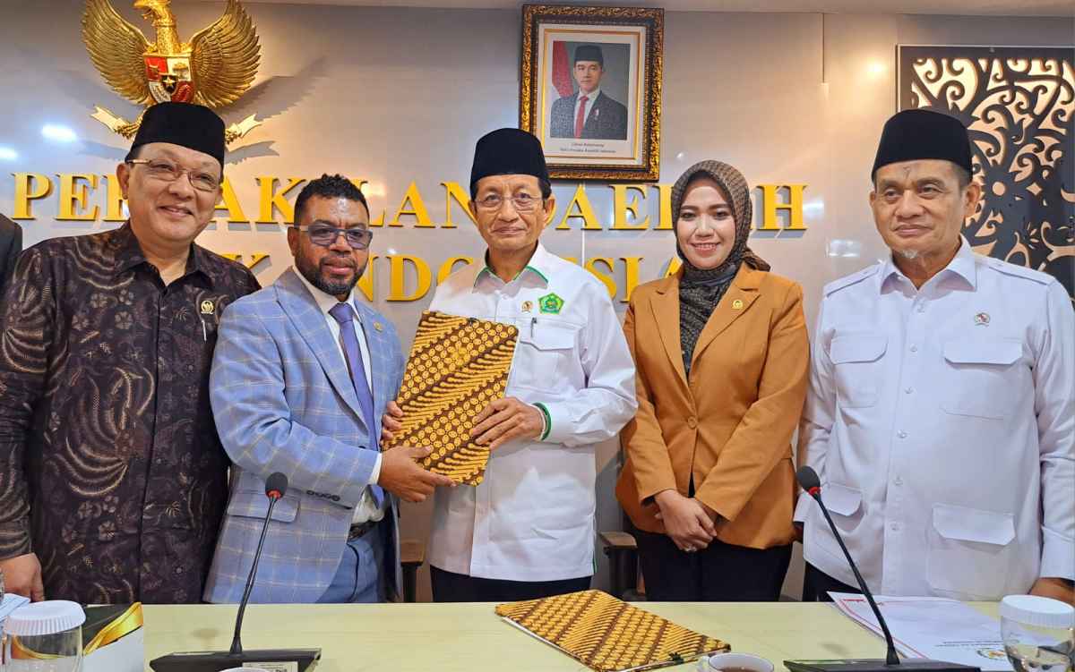 Menag Nasaruddin Ingatkan Jangan Ada Diskriminasi Antara Madrasah dan Sekolah Negeri Menag Nasaruddin Ingatkan Jangan Ada Diskriminasi Antara Madrasah dan Sekolah Negeri