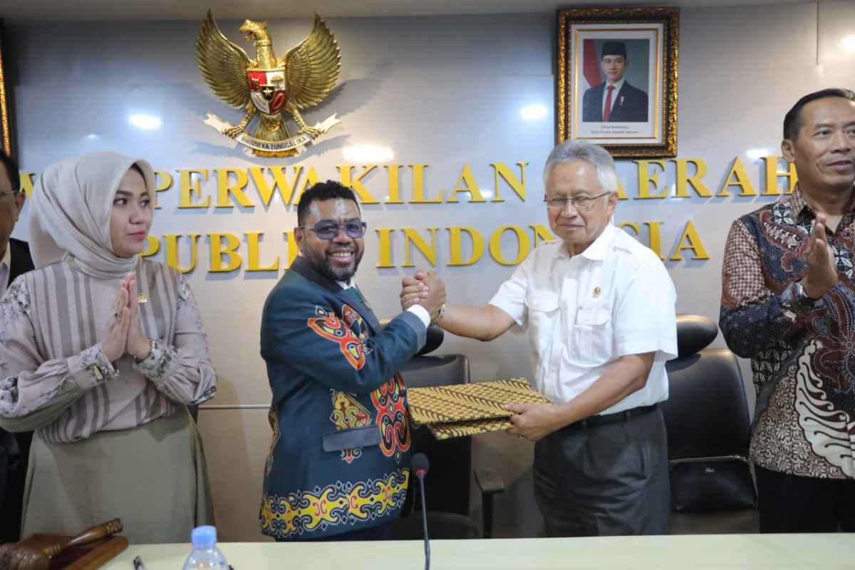 Komite III DPD RI Desak Pemerintah Percepat Pemerataan Pendidikan Tinggi Hingga Daerah Komite III DPD RI Desak Pemerintah Percepat Pemerataan Pendidikan Tinggi Hingga Daerah