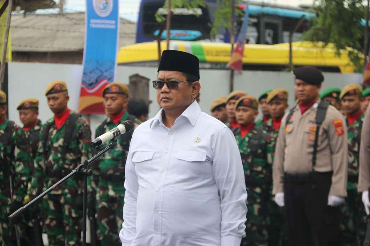 Tabur Bunga Peringatan Hari Bhakti Transmigrasi Ke-74 di Makam Pionir Transmigrasi Sukra Indramayu
