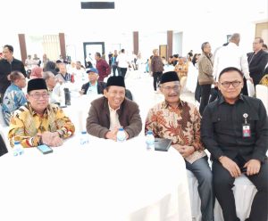 Ketum DNIKS Gus Choi Ajak Semua Elemen Pekerja Sosial Bersinergi Ketua umum DNIKS Effendi Choirie didampingi Sekjen DNIKASI Sudarto dan jajaran pengurus DNIKS/Foto: Suarainvestor