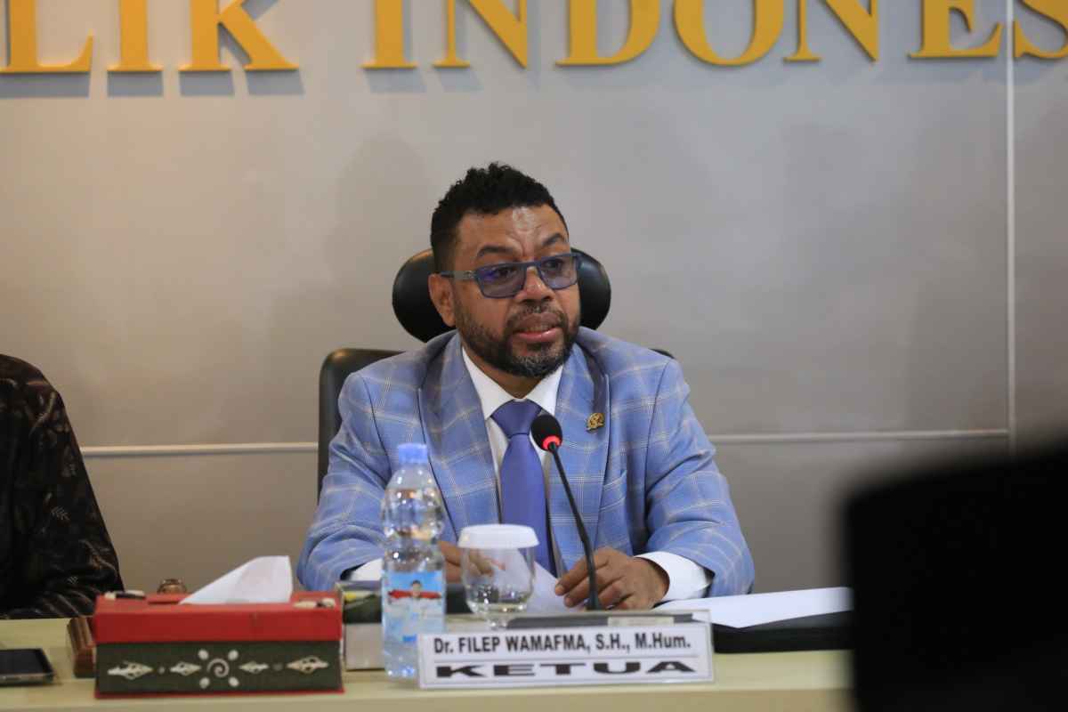 Ketua Komite III DPD Apresiasi Kebijakan Mendiktisaintek Tak Naikkan UKT 2025 Ketua Komite III DPD Apresiasi Kebijakan Mendiktisaintek Tak Naikkan UKT 2025