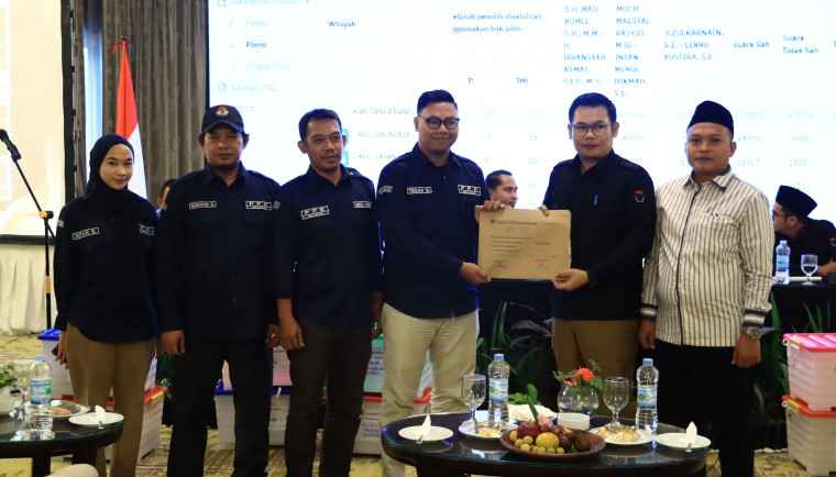 Hari Ini Selesai Rekapitulasi Hasil Pemungutan Suara KPU Kabaputan Tangerang Hari Ini Selesai Rekapitulasi Hasil Pemungutan Suara KPU Kabaputan Tangerang