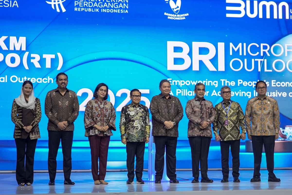 BRI UMKM EXPO(RT) dan Microfinance Outlook 2025 Jadi Bukti Nyata Komitmen BRI Berdayakan UMKM BRI UMKM EXPO(RT) dan Microfinance Outlook 2025 Jadi Bukti Nyata Komitmen BRI Berdayakan UMKM