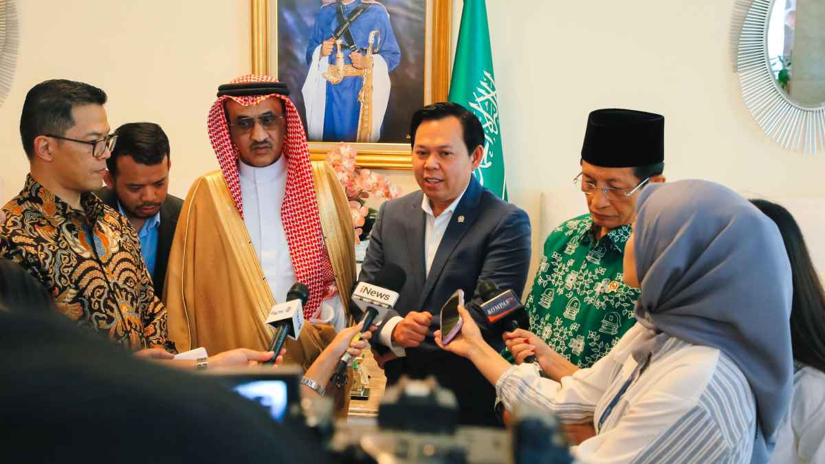 Soal Pembiayaan MBG, Sultan Minta Manfaatkan Potensi Dana Zakat Lewat Baznas Soal Pembiayaan MBG, Sultan Minta Manfaatkan Potensi Dana Zakat Lewat Baznas
