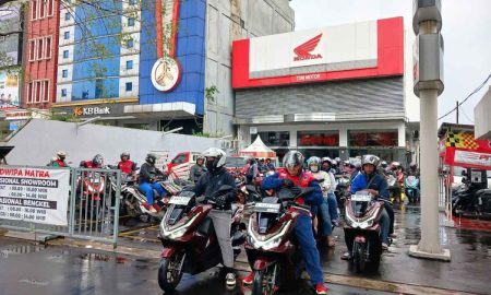 Puluhan Komunitas Kampanye Keselamatan Lewat Honda PCX 160 Truly Exceptional
