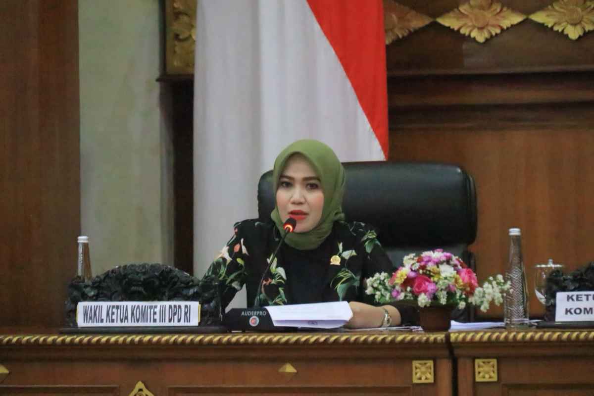 Erni Daryanti Prihatin Fenomena #Kaburajadulu Terhadap Peluang Kerja di Indonesia Erni Daryanti Prihatin Fenomena #Kaburajadulu Terhadap Peluang Kerja di Indonesia