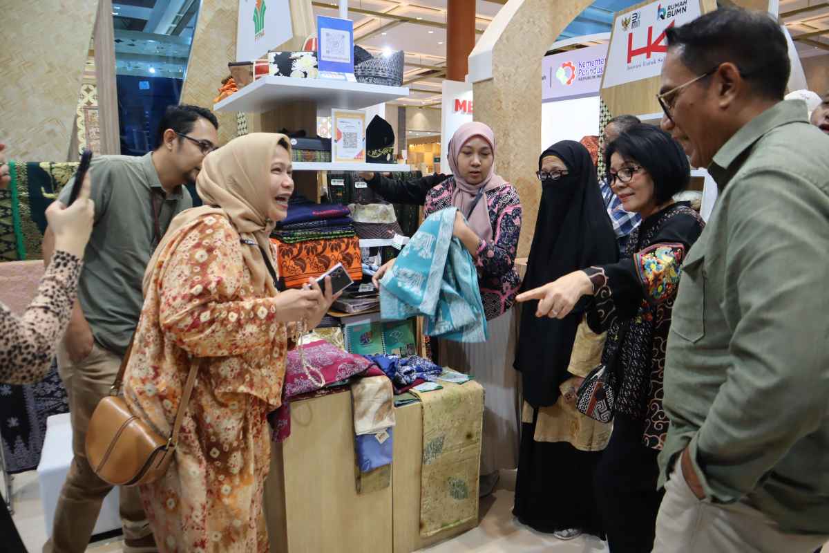 BUMN Dalam INACRAFT 2025, Dorong UMKM Naik Kelas dan Majukan Ekonomi Kreatif Indonesia BUMN Dalam INACRAFT 2025, Dorong UMKM Naik Kelas dan Majukan Ekonomi Kreatif Indonesia