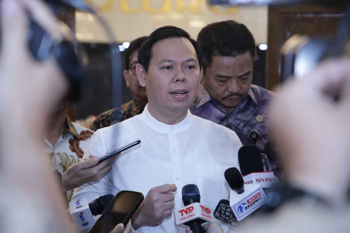 Kenalkan IASC, Sultan Minta OJK Tekan Judol dan Pinjol Ilegal 