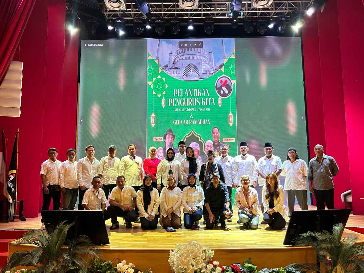 Taufik Rahzen Lantik Kepengurusan Kerapatan Indonesia Tanah Air Periode 2025-2030 Taufik Rahzen Lantik Kepengurusan Kerapatan Indonesia Tanah Air Periode 2025-2030