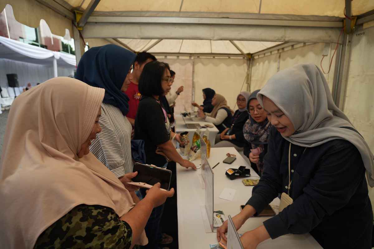 Pasar Murah Ala PalmCo,  160 Ton Migor dan Gula Ludes Diserbu Masyarakat