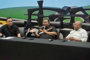 Dialektika Demokrasi "Kebijakan Diskon Lebaran: Sinergi antara Pemerintah, Maskapai, dan Pengelola Jalan Tol"