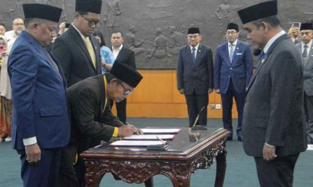 Pimpinan MPR RI Lantik 5 Anggota Pengganti Antar Waktu MPR