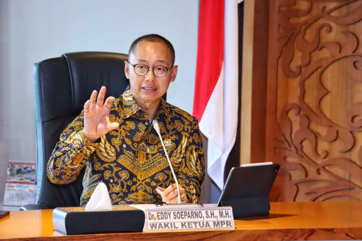 Atasi Darurat Sampah, Eddy Soeparno Dorong Revisi UU Pengelolaan Sampah