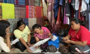 Berkat Program Klasterkuhidupku BRI, UMKM Kerajinan Tenun Ulos Sukses Berdayakan Kaum Wanita