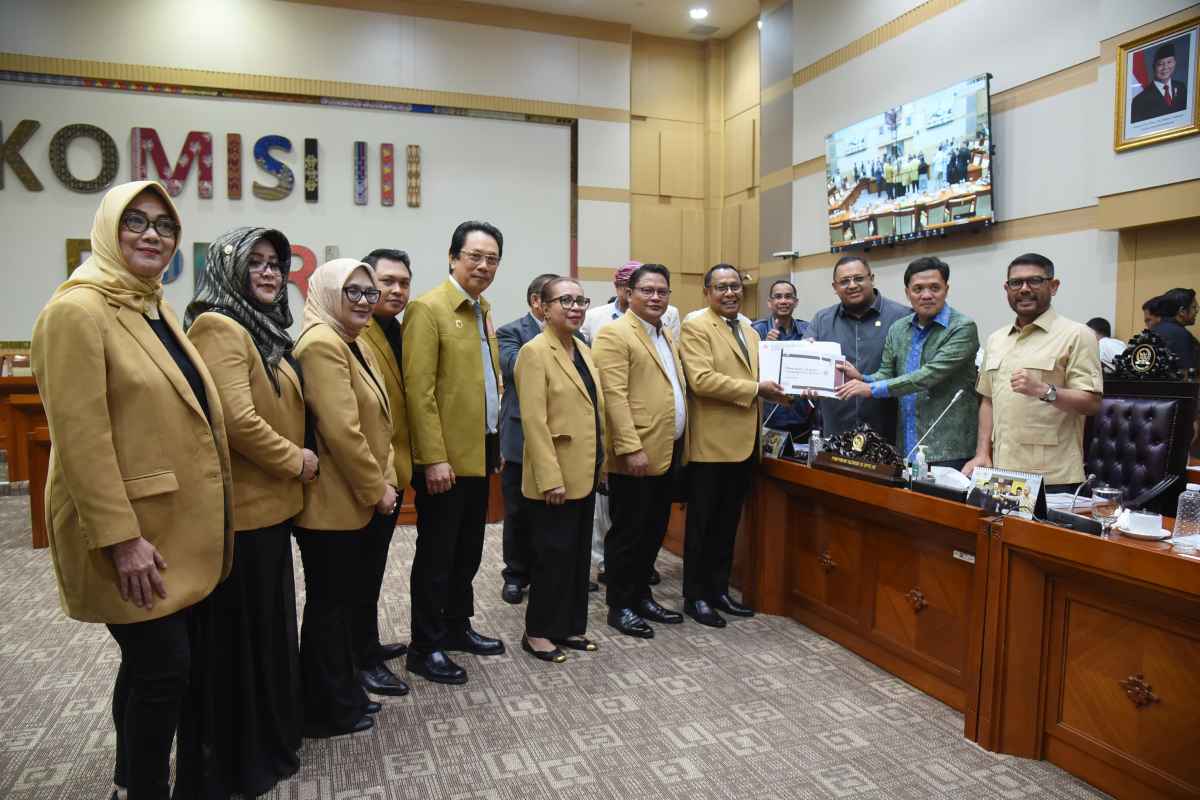 Komisi III DPR: Hukum Acara Pidana Harus Lebih Berpihak pada Kelompok Rentan Komisi III DPR: Hukum Acara Pidana Harus Lebih Berpihak pada Kelompok Rentan