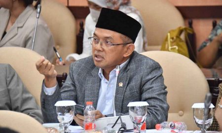 Tiba di Tanah Suci, Petugas Haji Diminta Prioritaskan Jamaah Lansia