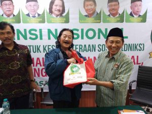 Konferensi Nasional DNIKS, Franky Welirang: Dana CSR Harusnya Disalurkan Untuk Warga Sekitar Perusahaan Konferensi Nasional DNIKS, Franky Welirang: Dana CSR Harusnya Disalurkan Untuk Warga Sekitar Perusahaan