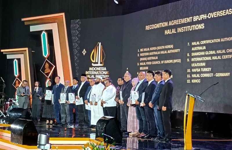 Buka IIHF, Kepala BPJPH Gaungkan Misi Global 'Halal Indonesia untuk Masyarakat Dunia' Buka IIHF, Kepala BPJPH Gaungkan Misi Global 'Halal Indonesia untuk Masyarakat Dunia'