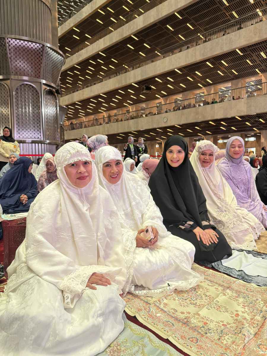 Salat Id di Istiqlal, Puan Ajak Masyarakat Tumbuhkan Keikhlasan Berbagi dan Perkuat Empati Sosial Salat Id di Istiqlal, Puan Ajak Masyarakat Tumbuhkan Keikhlasan Berbagi dan Perkuat Empati Sosial