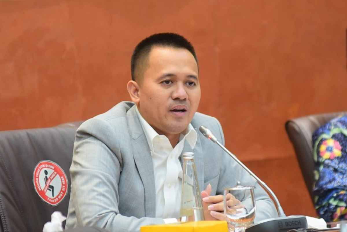 Mufti Anam Komisi VI DPR: Fenomena ‘Rojali-Rohana’ Jeritan Sunyi Suara Rakyat Terhimpit Ekonomi Mufti Anam Komisi VI DPR: Fenomena ‘Rojali-Rohana’ Jeritan Sunyi Suara Rakyat Terhimpit Ekonomi