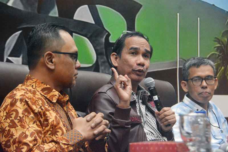 Diskusi "Transformasi Polri Menuju Presisi: Menjadi Harapan Masyarakat" Diskusi "Transformasi Polri Menuju Presisi: Menjadi Harapan Masyarakat"