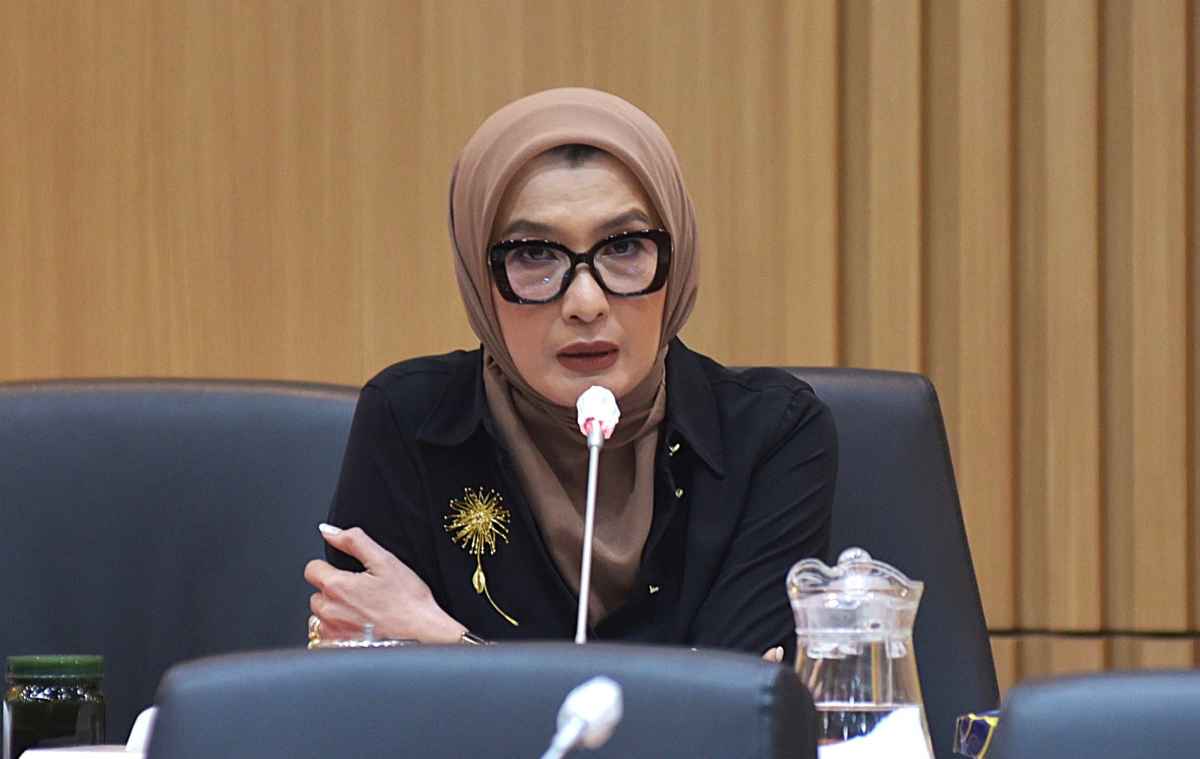 Arzeti Bilbina Komisi IX DPR Desak Pemerintah Bertindak Cepat Hadapi Badai PHK Arzeti Bilbina Komisi IX DPR Desak Pemerintah Bertindak Cepat Hadapi Badai PHK