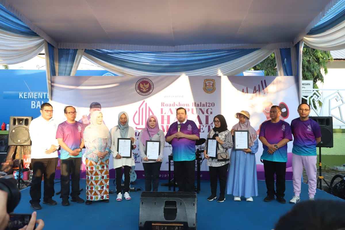 Beri Dampak Nyata, Komunitas Halal Lampung Sampaikan Apresiasi untuk Presiden Prabowo Beri Dampak Nyata, Komunitas Halal Lampung Sampaikan Apresiasi untuk Presiden Prabowo