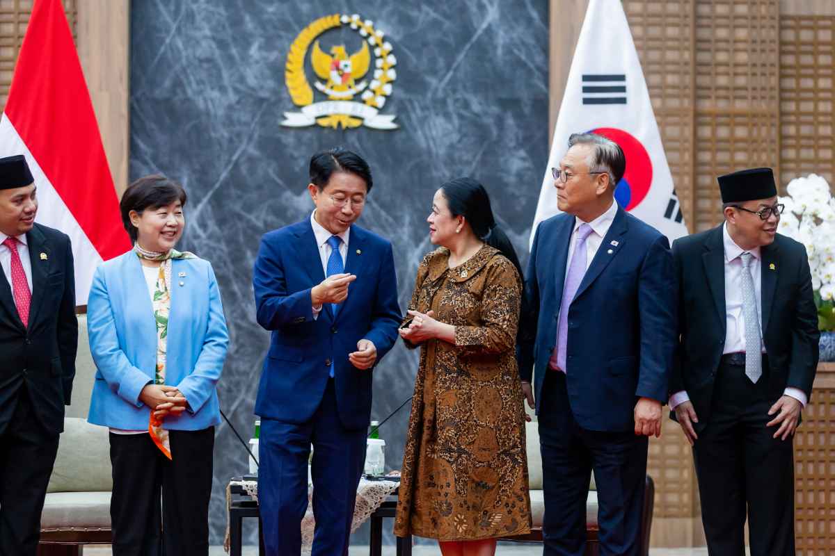 Terima Delegasi Utusan Presiden Korea, Puan Mendorong Pembaruan Kerja Sama Penempatan Pekerja Migran Indonesia Terima Delegasi Utusan Presiden Korea, Puan Mendorong Pembaruan Kerja Sama Penempatan Pekerja Migran Indonesia