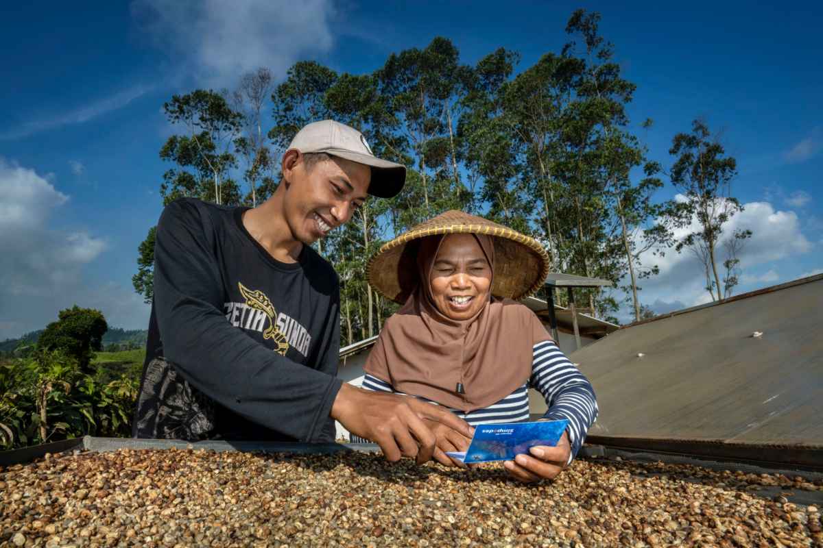 Konsisten Berdayakan UMKM, BRI Sabet Penghargaan Pilar Sosial Katadata ESG Index Awards 2025 Konsisten Berdayakan UMKM, BRI Sabet Penghargaan Pilar Sosial Katadata ESG Index Awards 2025
